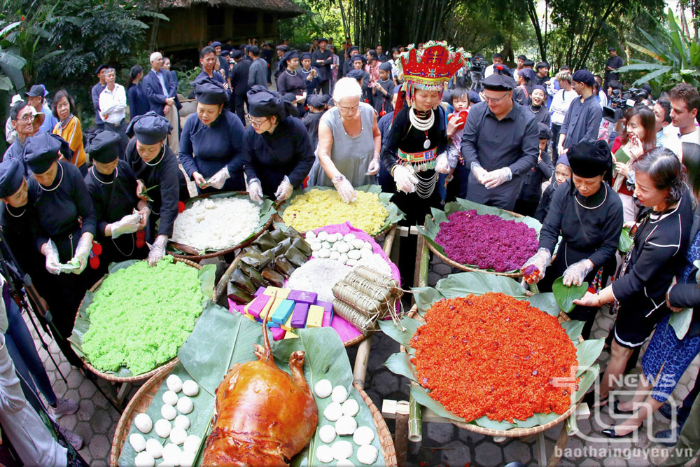 Nghệ sĩ nhiếp ảnh Bùi Khắc Thiện: Hướng ống kính về đời sống thường ngày của đồng bào các dân tộc