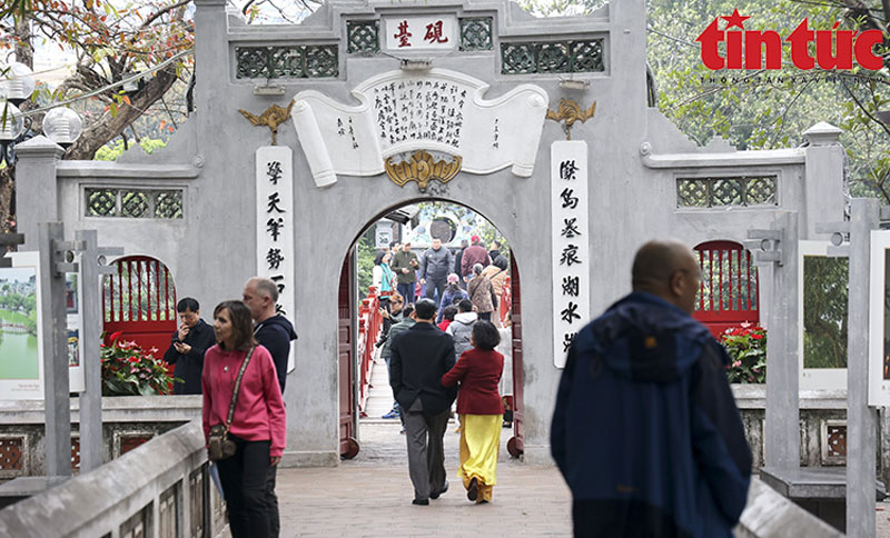 Thời tiết mùng 4 Tết: Bắc Bộ, Tây Nguyên và Nam Bộ trời nắng