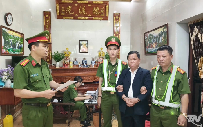 Bắt khẩn cấp đối tượng giả danh luật sư để lừa đảo chiếm đoạt tài sản