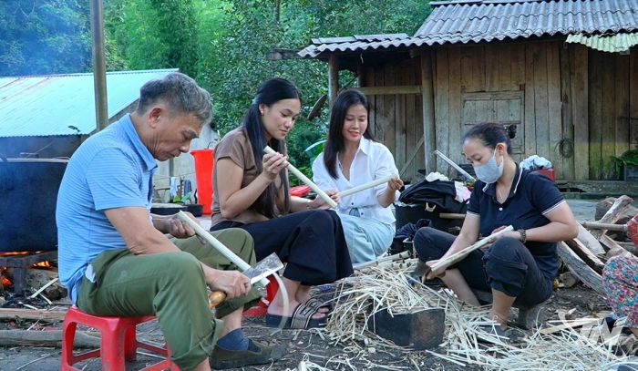 Cơm lam Tân Kỳ: Hương vị núi rừng thu hút du khách