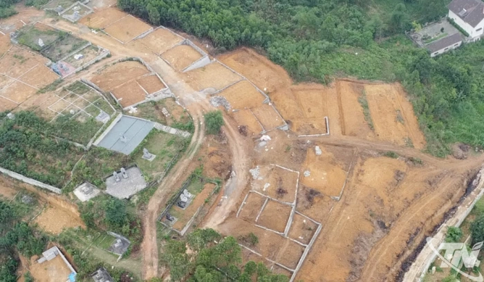 Cần xử lý dứt điểm tình trạng lấn chiếm đất công