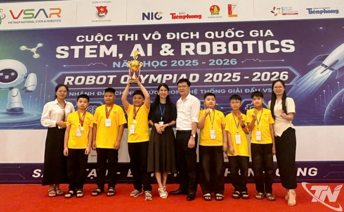 Trường Tiểu học Đức Xuân tự hào chạm đỉnh Robotics quốc gia