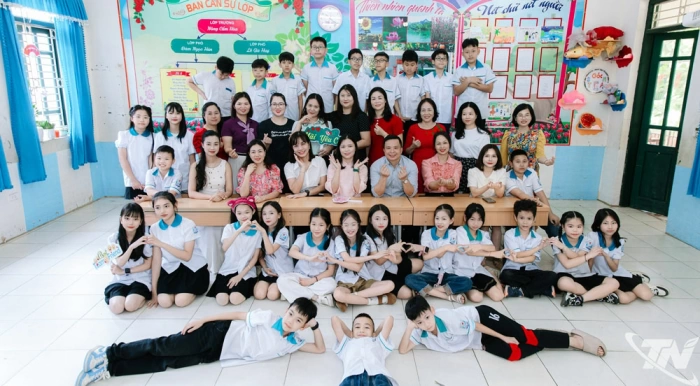 Chạm tay vào những năm tháng thanh xuân