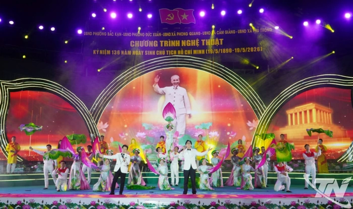 Chương trình nghệ thuật đặc biệt kỷ niệm Ngày sinh Chủ tịch Hồ Chí Minh tại phường Bắc Kạn