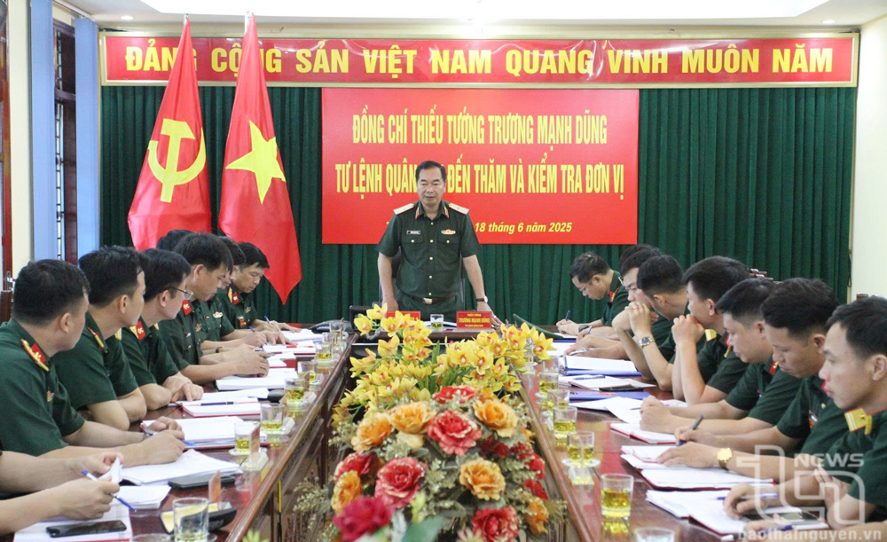 Tư lệnh Quân khu 1 kiểm tra, nắm tình hình Lữ đoàn 575