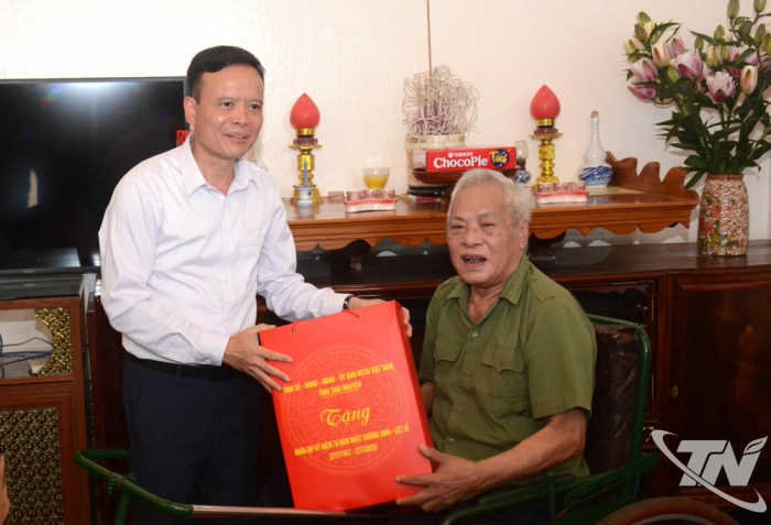 Vạch trần luận điệu xuyên tạc chính sách người có công