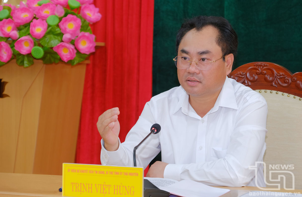 Đồng chí Bí thư Tỉnh ủy chỉ đạo giải quyết quyền lợi chính đáng của công dân