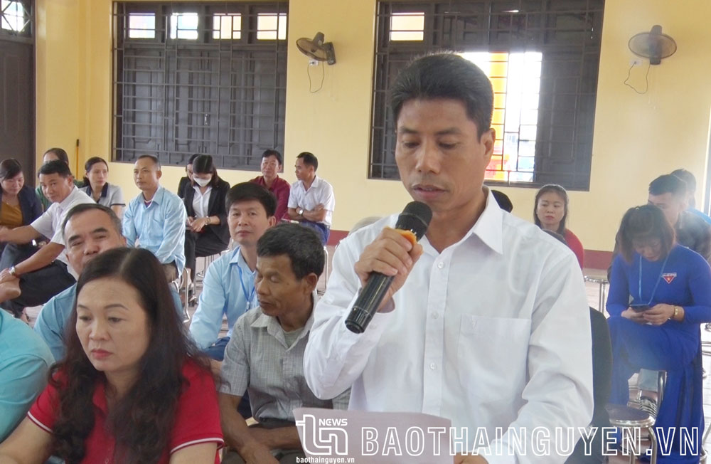Thường trực Huyện uỷ Phú Bình đối thoại với cử tri 4 xã