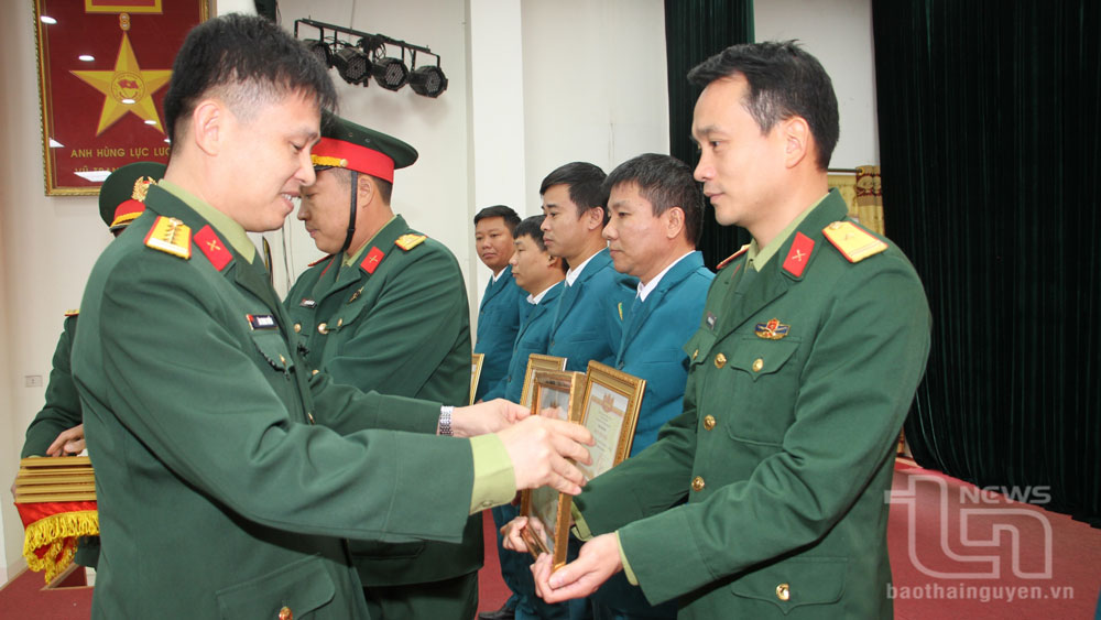 Thực hiện toàn diện, hiệu quả công tác quốc phòng địa phương