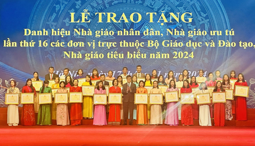 Thái Nguyên: 5 nhà giáo tiêu biểu năm 2024 được tuyên dương