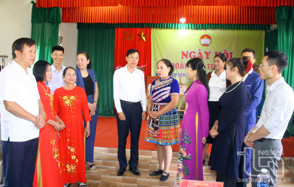 Chủ tịch Ủy ban MTTQ tỉnh dự Ngày hội Đại đoàn kết tại Võ Nhai