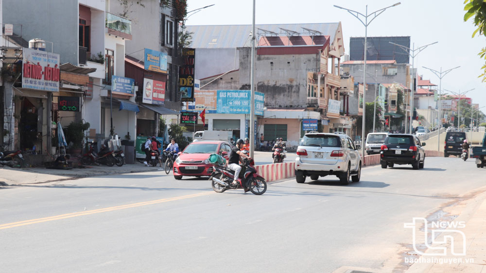 Nguy cơ mất an toàn do không tuân thủ quy định vạch kẻ đường