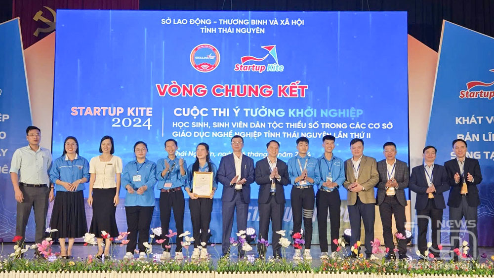 7 nhóm tác giả được trao giải tại Cuộc thi ý tưởng khởi nghiệp học sinh, sinh viên dân tộc thiểu số