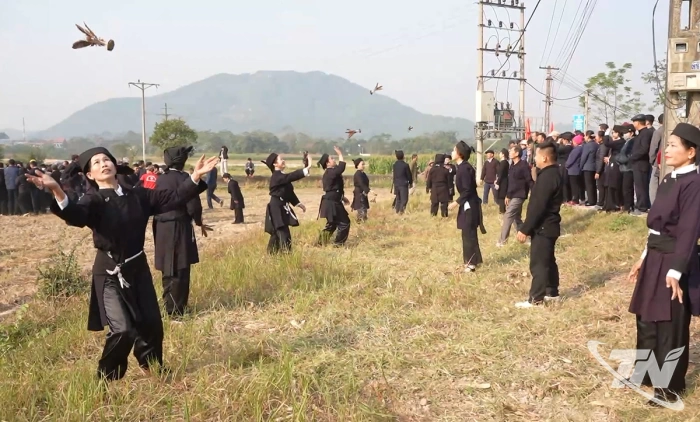 Giữ gìn di sản của đồng bào Nùng