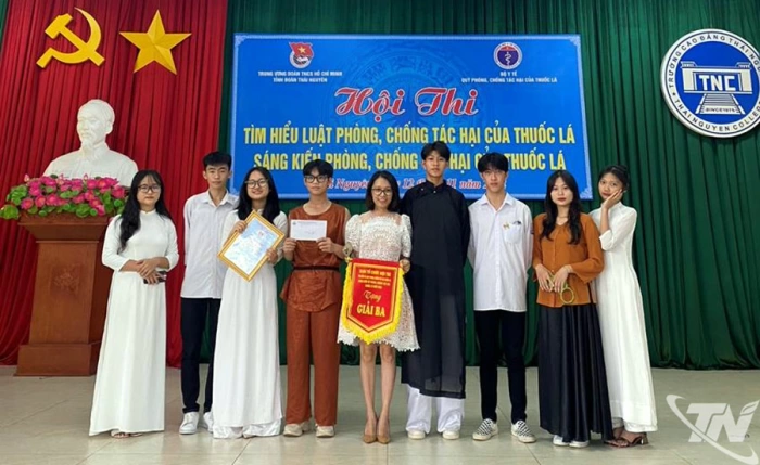 Hướng tới môi trường giáo dục không khói thuốc