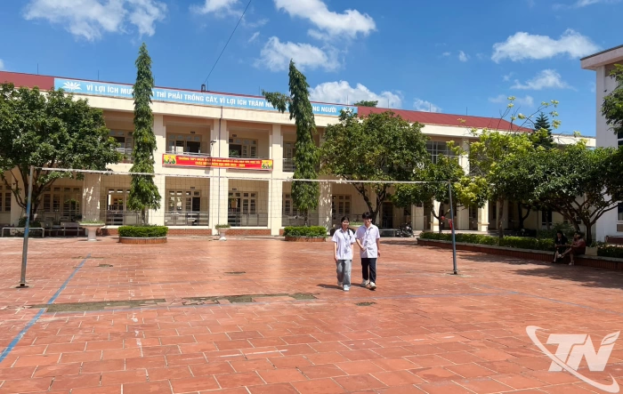 Trường THPT Điềm Thụy: Nói không với khói thuốc để bảo vệ môi trường học đường