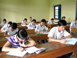 2 ngày đầu thi tốt nghiệp THPT, bổ túc THPT: Nghiêm túc hơn nhờ "hai không"