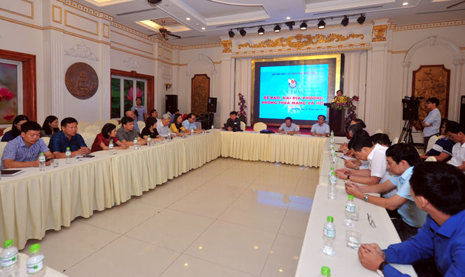 Hội thảo báo chí địa phương với mạng xã hội