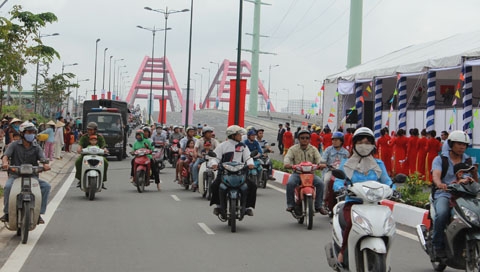 Thông xe tuyến đường 340 triệu USD ở Sài Gòn