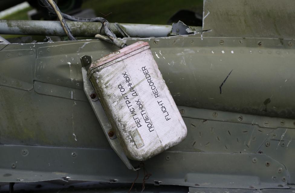 hộp đen, máy bay rơi