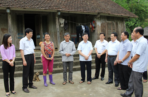 Võ Nhai: Còn 17 xóm, bản chưa có điện