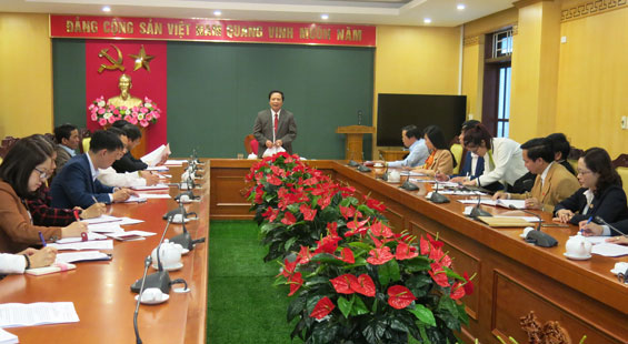 Thực hiện Lễ chào cờ và sinh hoạt chính trị đầu tuần tại các địa phương, cơ quan, đơn vị