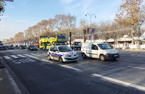 Paris áp dụng lưu hành xe ô tô biển chẵn, lẻ để giảm ô nhiễm