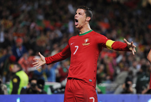 Bồ Đào Nha - Xứ Wales: Cuộc chiến không chỉ có Bale và Ronaldo