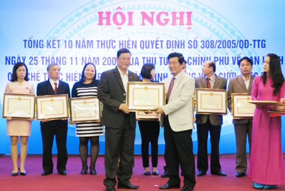 Cán bộ, đảng viên phải đi trước trong thực hiện nếp sống văn minh