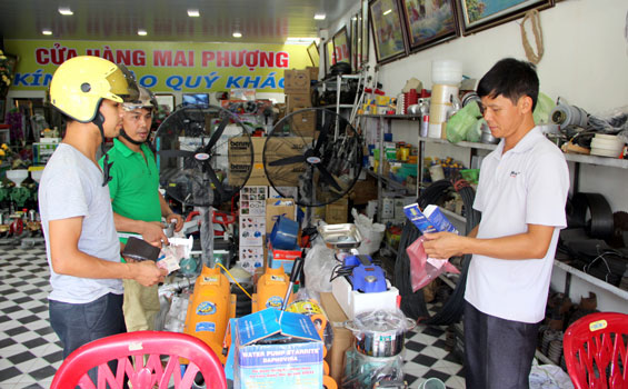 Người dân miền núi ngày càng tin dùng hàng Việt