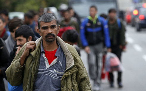 Hungary mở căn cứ quân sự trên biên giới ngăn người di cư