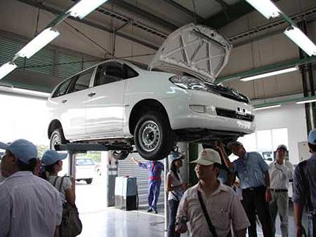 Việt Nam trước cơn lốc thu hồi ô tô bị lỗi: Thiệt hại đổ đầu khách hàng