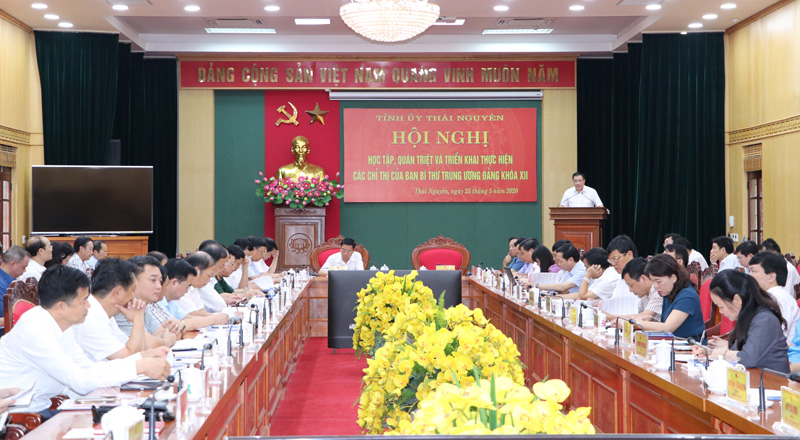 Học tập, quán triệt và triển khai thực hiện các chỉ thị của Ban Bí thư