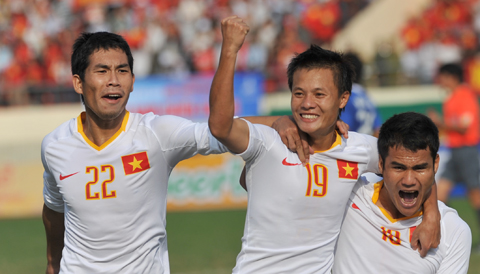 Qủa bóng vàng VN 2009: Thành Lương, Kim Chi được tôn vinh