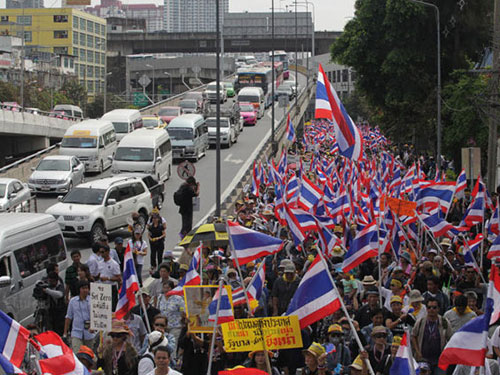 Chính phủ Thái chịu thua vụ dự luật ân xá