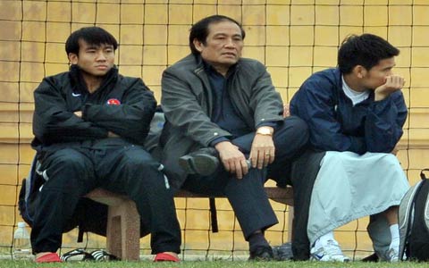 HLV Calisto chốt danh sách ĐTVN dự AFF Cup