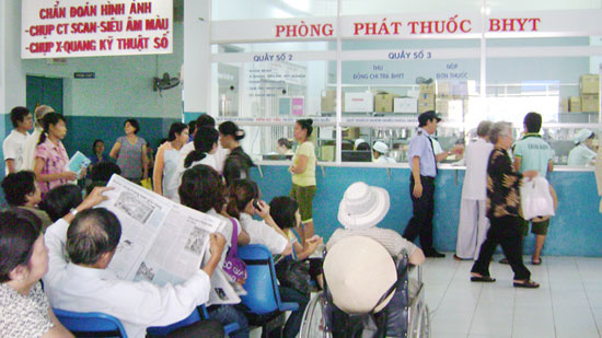 Những chiêu “rút ruột” quỹ bảo hiểm y tế