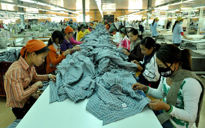 Giảm lãi để giữ ổn định lao động và tăng trưởng xuất khẩu  