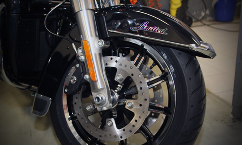 Ultra Limited Low ra đời từ dự án Rushmore của hãng xe Mỹ, nhằm tạo ra những chiếc môtô phân khối lớn phù hợp với khách hàng sử dụng.