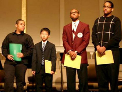 Cậu bé gốc Việt: Giáo viên thỉnh giảng trẻ nhất ở Mỹ