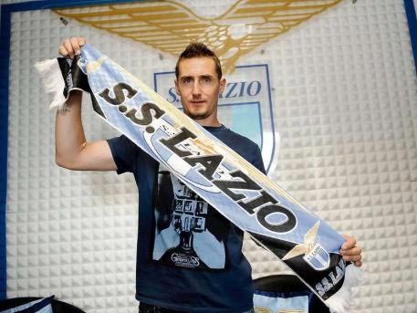 Vua phá lưới World Cup 2006 tìm kiếm cơ hội ở Serie A