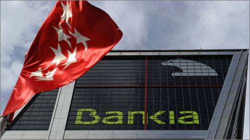 Tây Ban Nha chính thức đề nghị cứu trợ ngân hàng