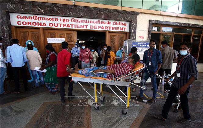 Số ca nhiễm trong ngày ở Ấn Độ vẫn trên 300.000 ca