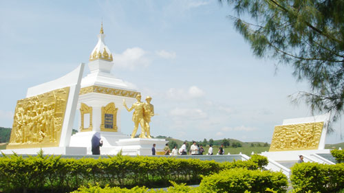 Lào xây dựng nhiều Đài tưởng niệm quân tình nguyện Việt Nam
