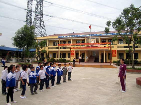 Chăm lo cho sự nghiệp “trồng người”