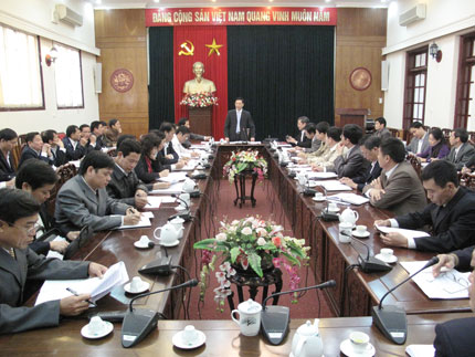 Bàn biện pháp chỉ đạo sản xuất năm 2011