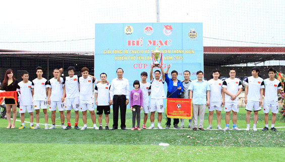 400 VĐV tham gia Giải bóng đá CNVCLĐ và Đoàn thanh niên