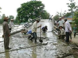 Gần 17 tỉ đồng đầu tư xây dựng cầu, đường tại xã Vạn Thọ