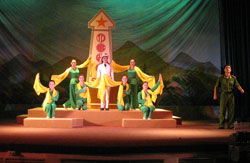 Công diễn vở chèo “Ngày thường không bình yên”