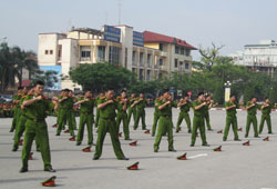 Trên 400 cán bộ, chiến sĩ ngành Công an tham gia Hội thi Điều lệnh, võ thuật